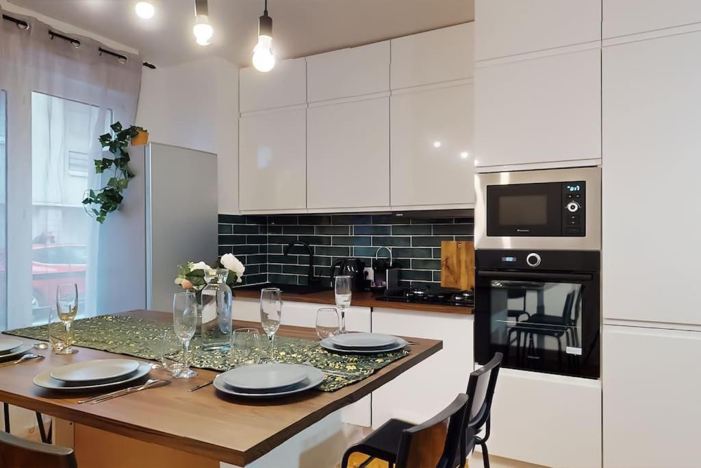 Le Kremlin-Bicêtre 8 Personnes - 4 Rooms - 2 Salle De Bain - Metro 7 & 14 - Porte Italie - Private Car Park- Wifi מראה חיצוני תמונה