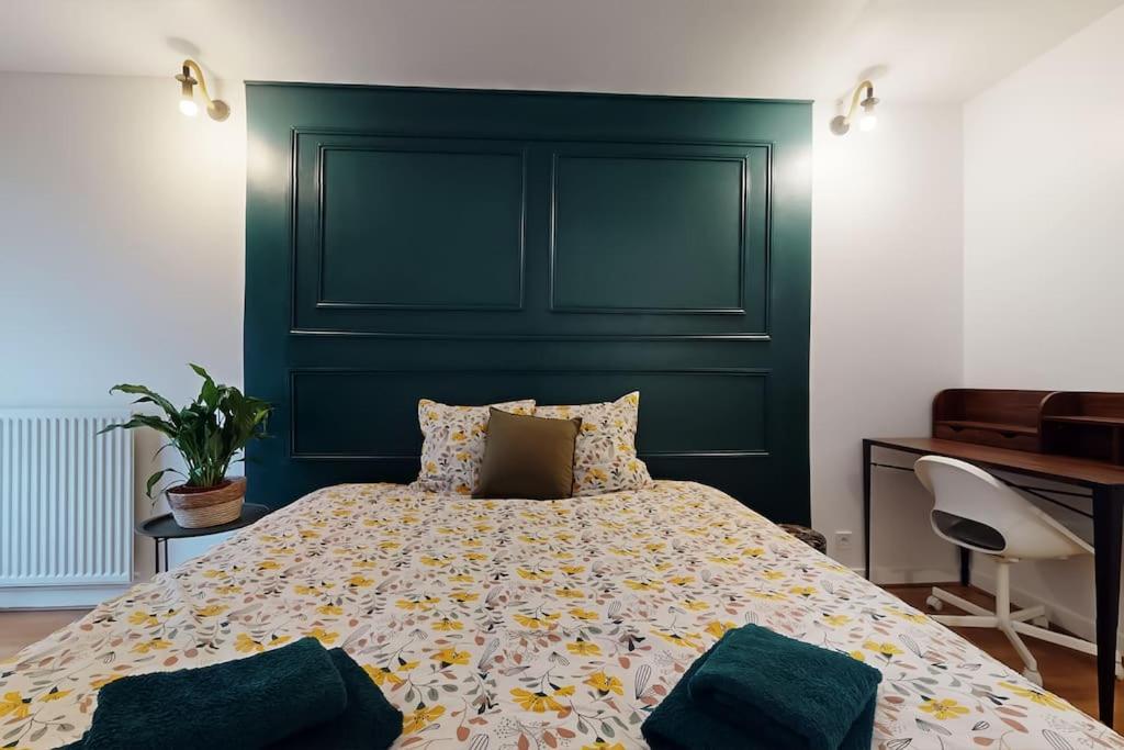 Le Kremlin-Bicêtre 8 Personnes - 4 Rooms - 2 Salle De Bain - Metro 7 & 14 - Porte Italie - Private Car Park- Wifi מראה חיצוני תמונה